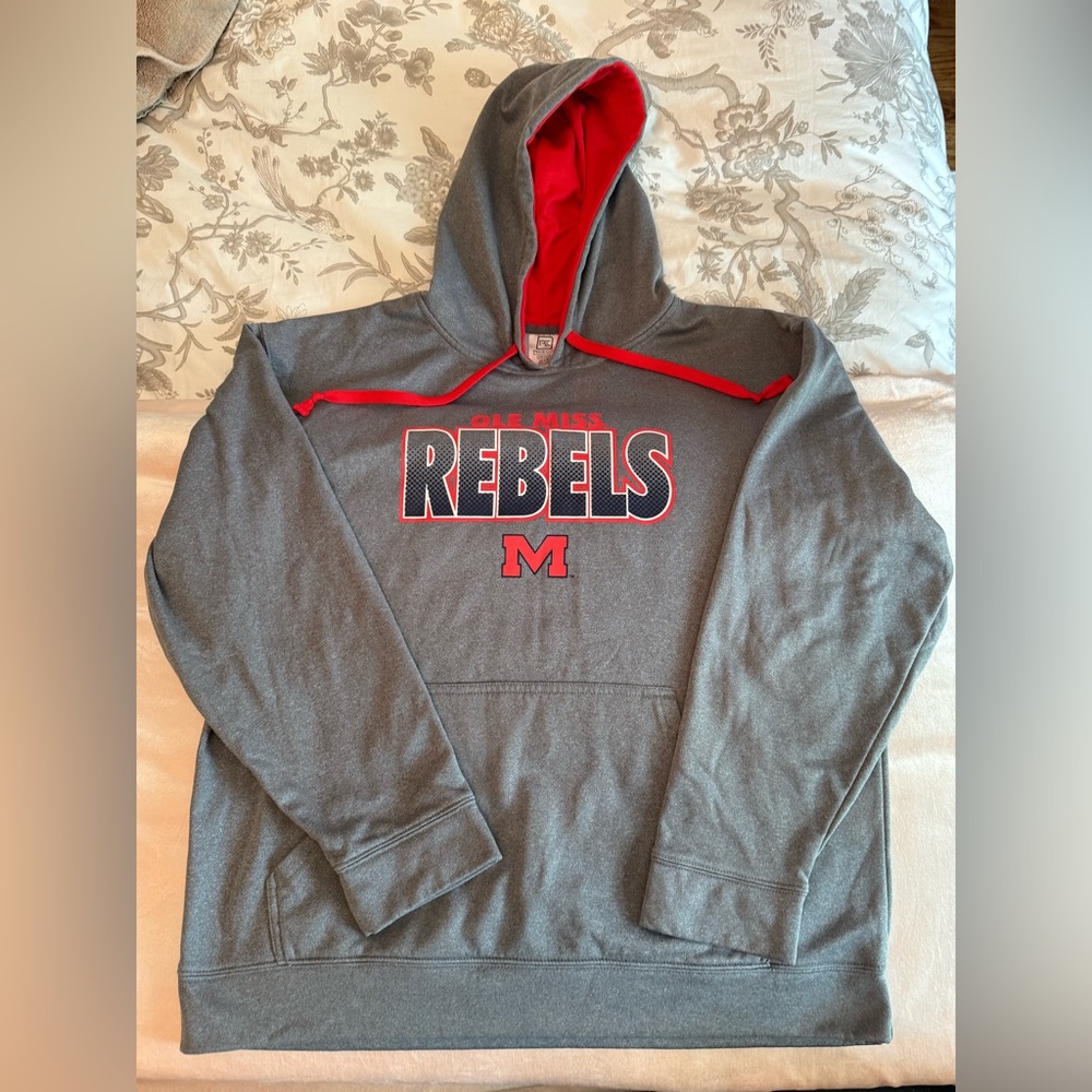 NWOT Men’s Gray and Red Rebels Hoodie